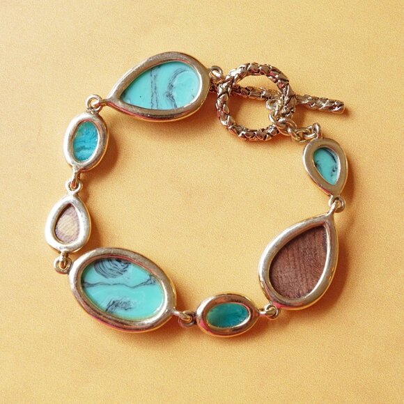 Vintage 1990s Faux Turquoise & Wood Link Bracelet with Toggle Clasp - Picture 3 of 4